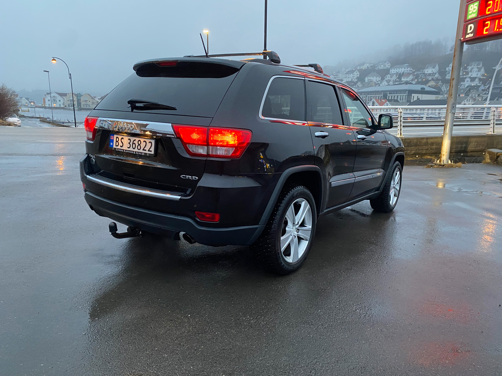 Jeep Grand Cherokee Overland 3,0 CRD 240hk 2