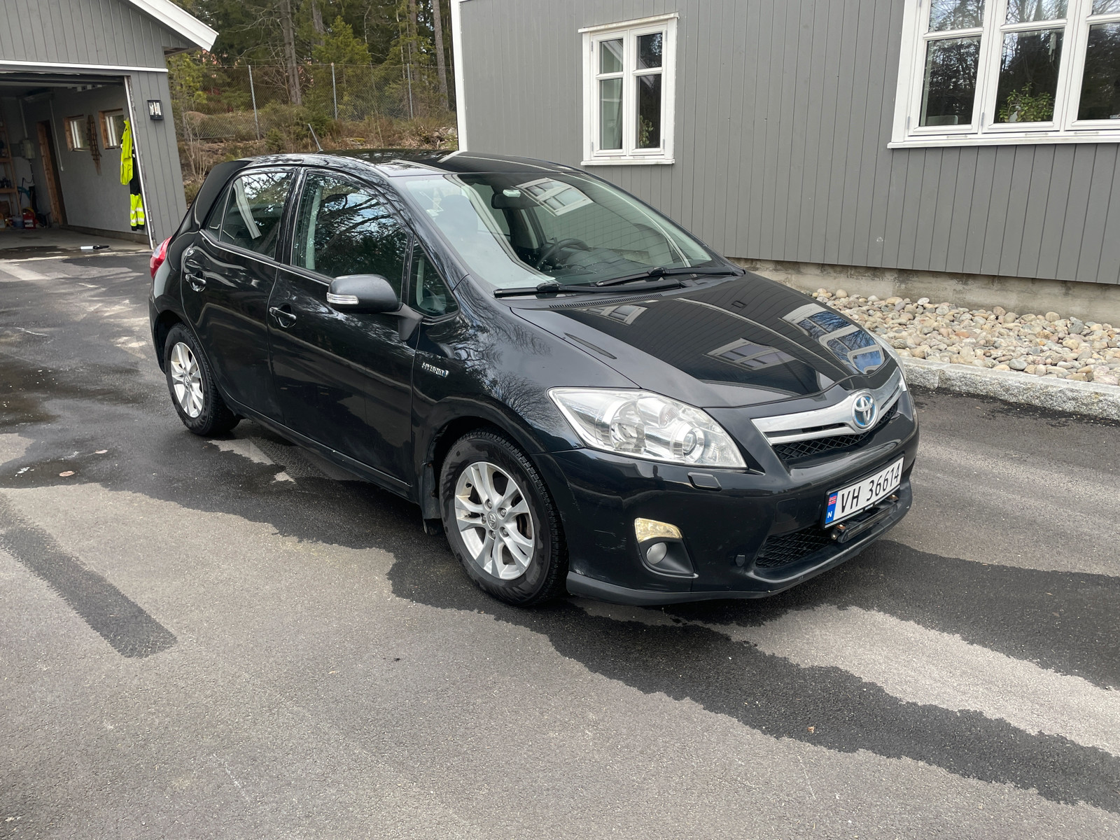 Toyota Auris 1,8 Hybrid Executive HSD 3