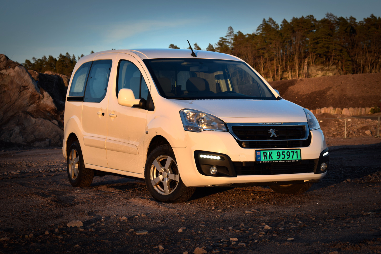 Peugeot Partner Mester  1,6 BlueHDi 100hk ETG6 L2