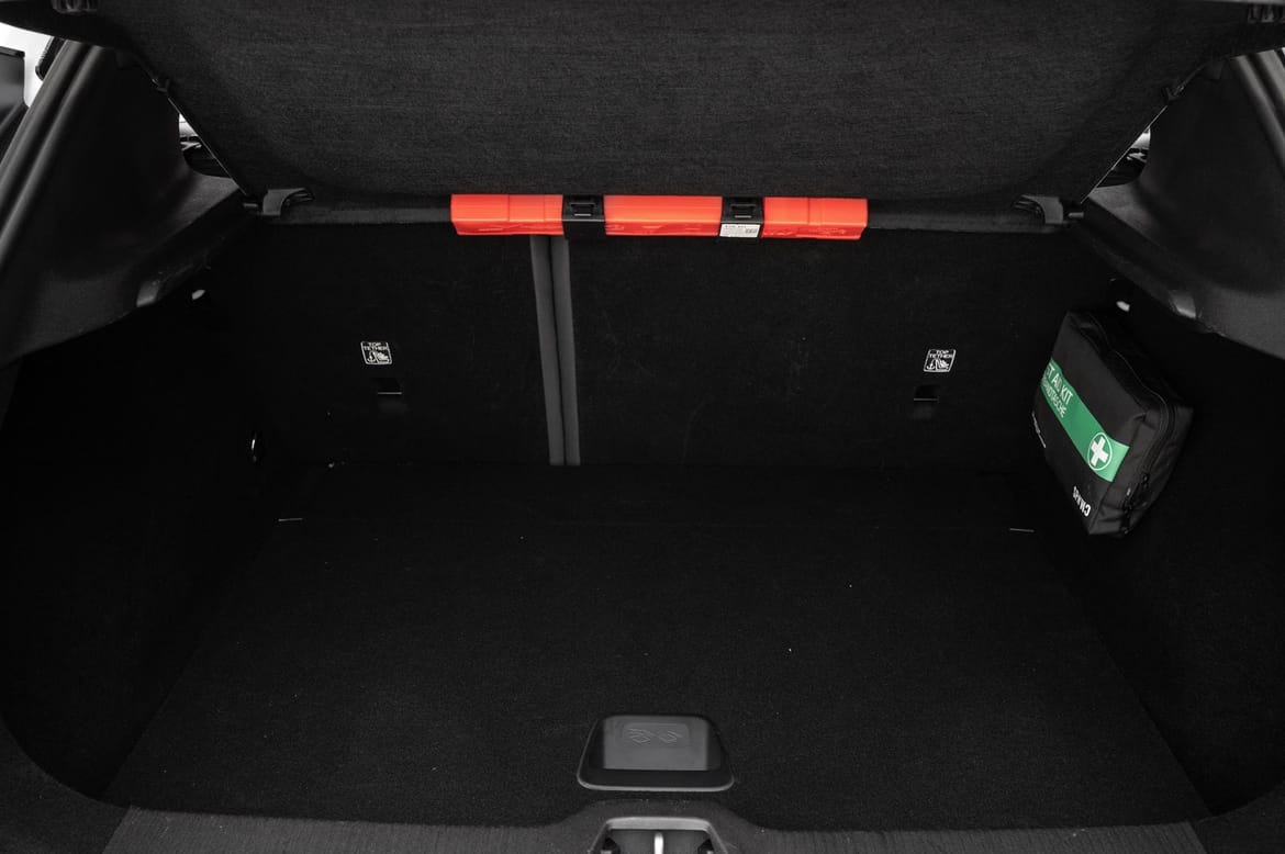 Volvo EX30 Extended Range|475km|ACC|Ryggekamera|Google 2025, 15 999 km, kr 365 000,-
