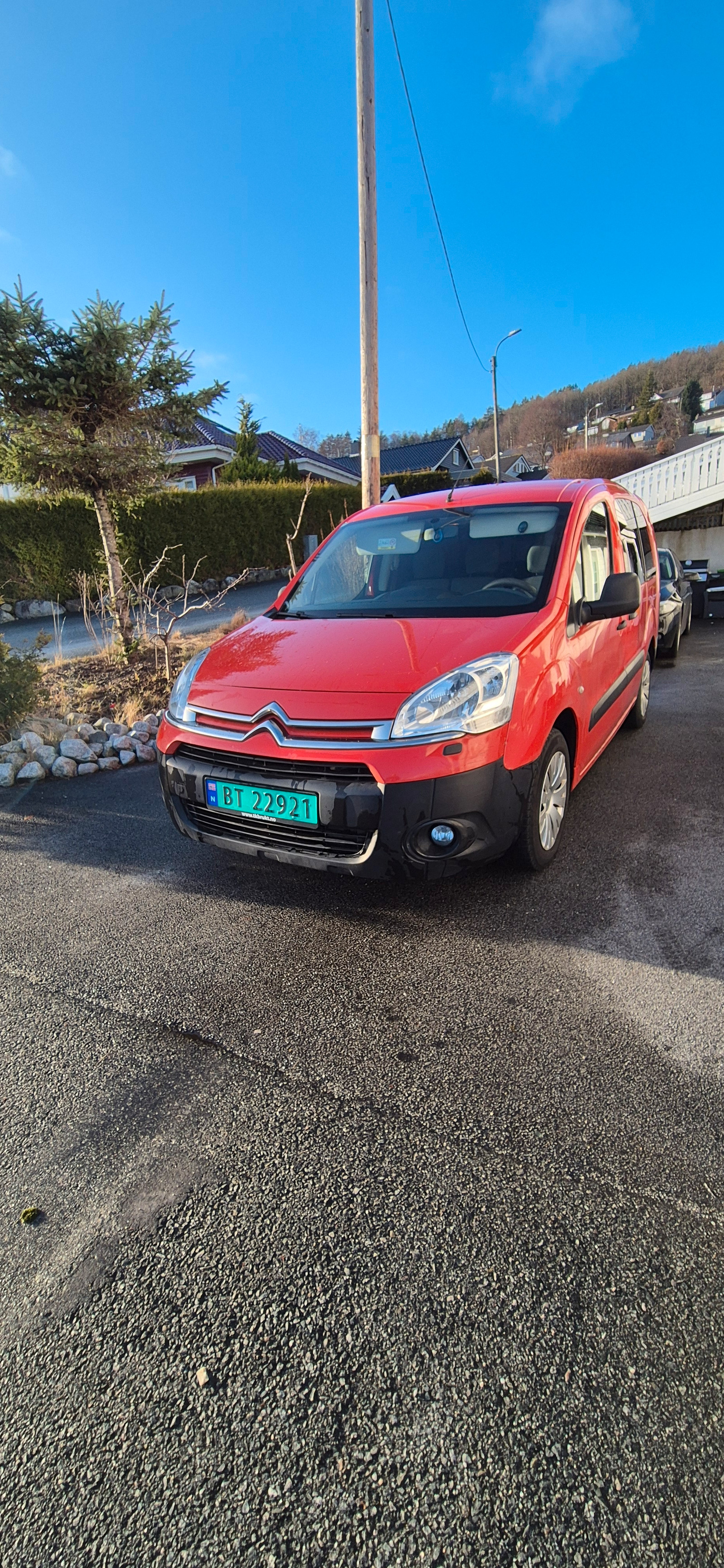 Citroen Berlingo e-HDi 90 EMG PROFF L2