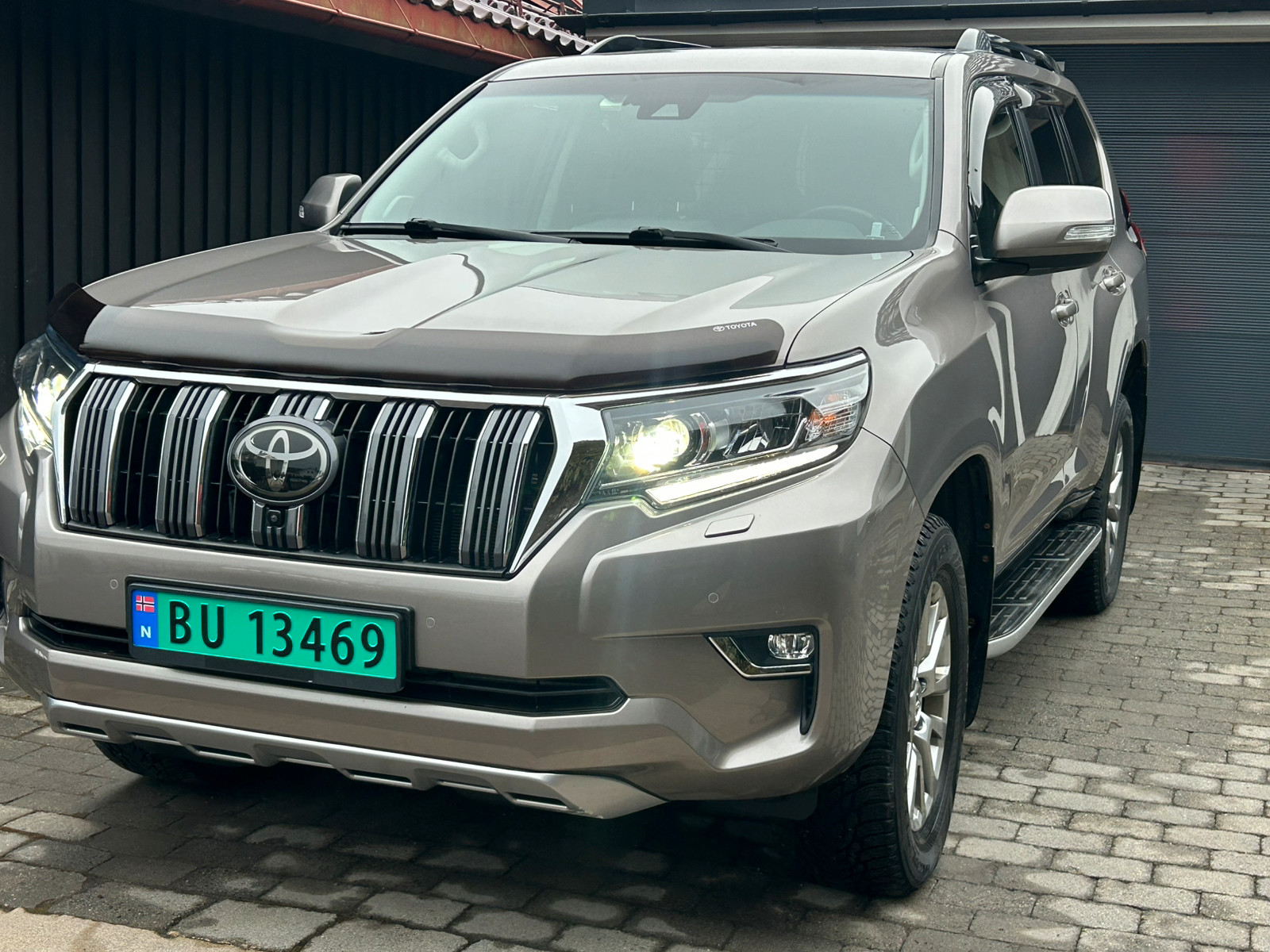 Toyota Land Cruiser 2,8 D-4D GX aut Luft/Eber/NAF/Storservice/Privatkjørt