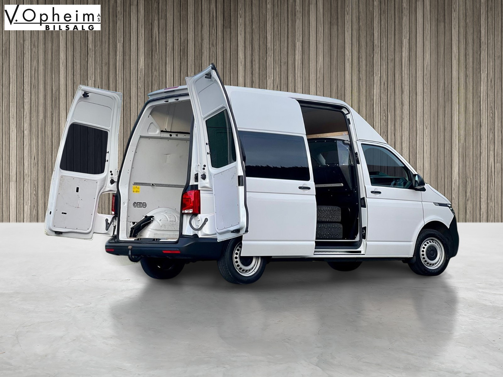 Volkswagen Transporter Høy & Lang utgave/150HK/4-M/ACC/Webasto/CarPlay/1Eier 3
