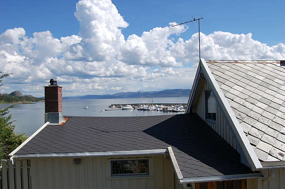 Utsikt over tak Galleribilde