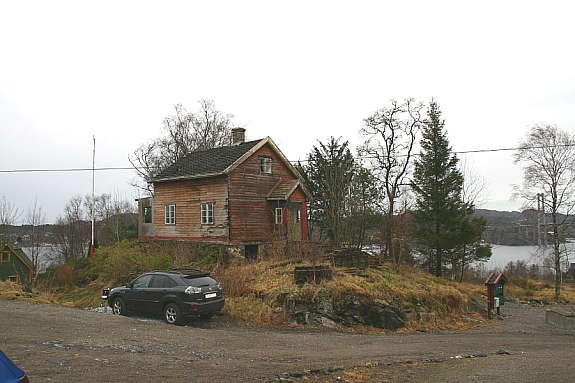 Tomten sett mot nordvest Galleribilde