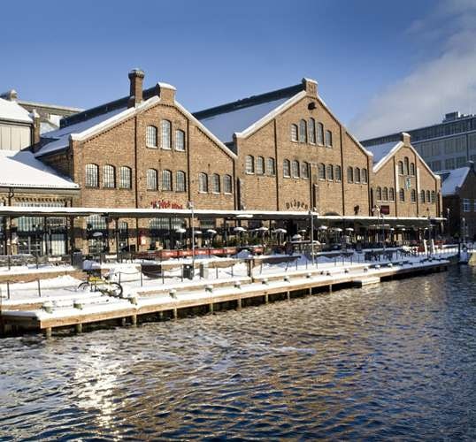 Solsiden, kun et gangfelt fra Frostgården Galleribilde