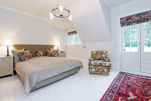 Hovedsoverom med utgang terrasse Galleribilde