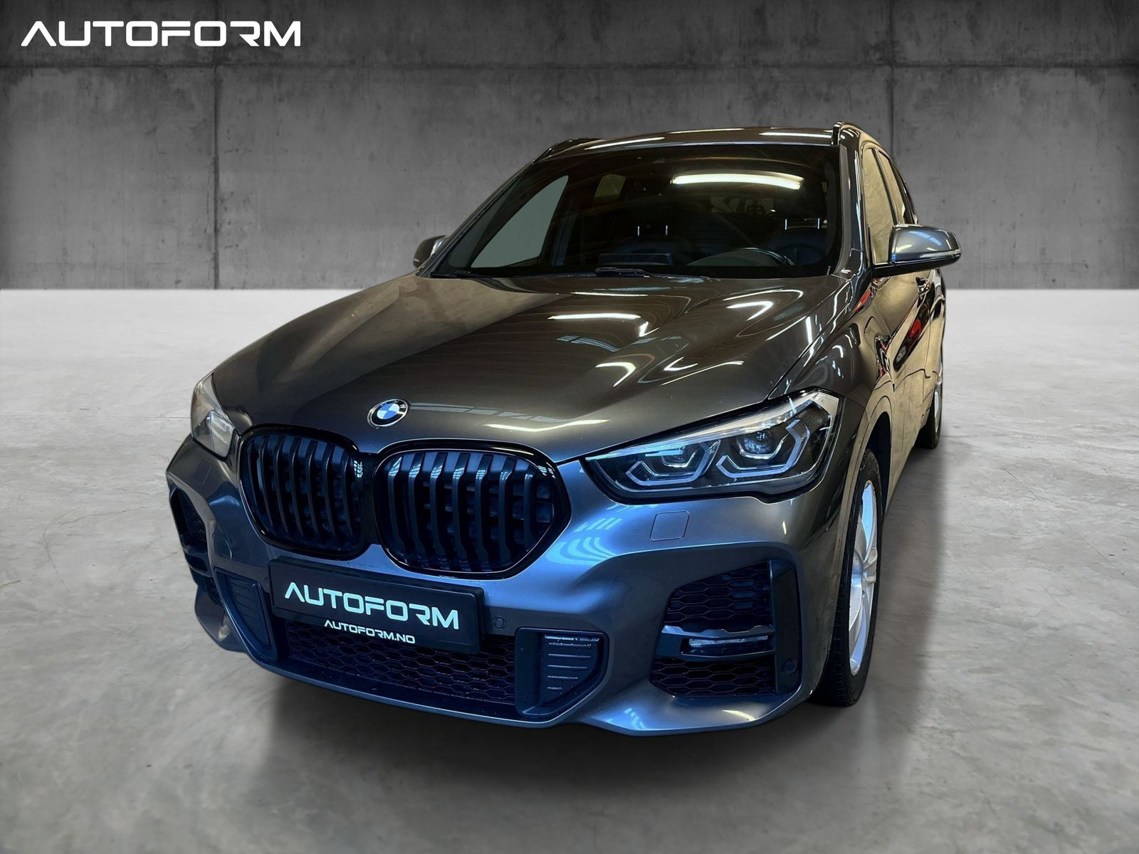 BMW X1 xDrive25e M-Sport H&K Glasstak, Krok, Ny EU, Ny service 2