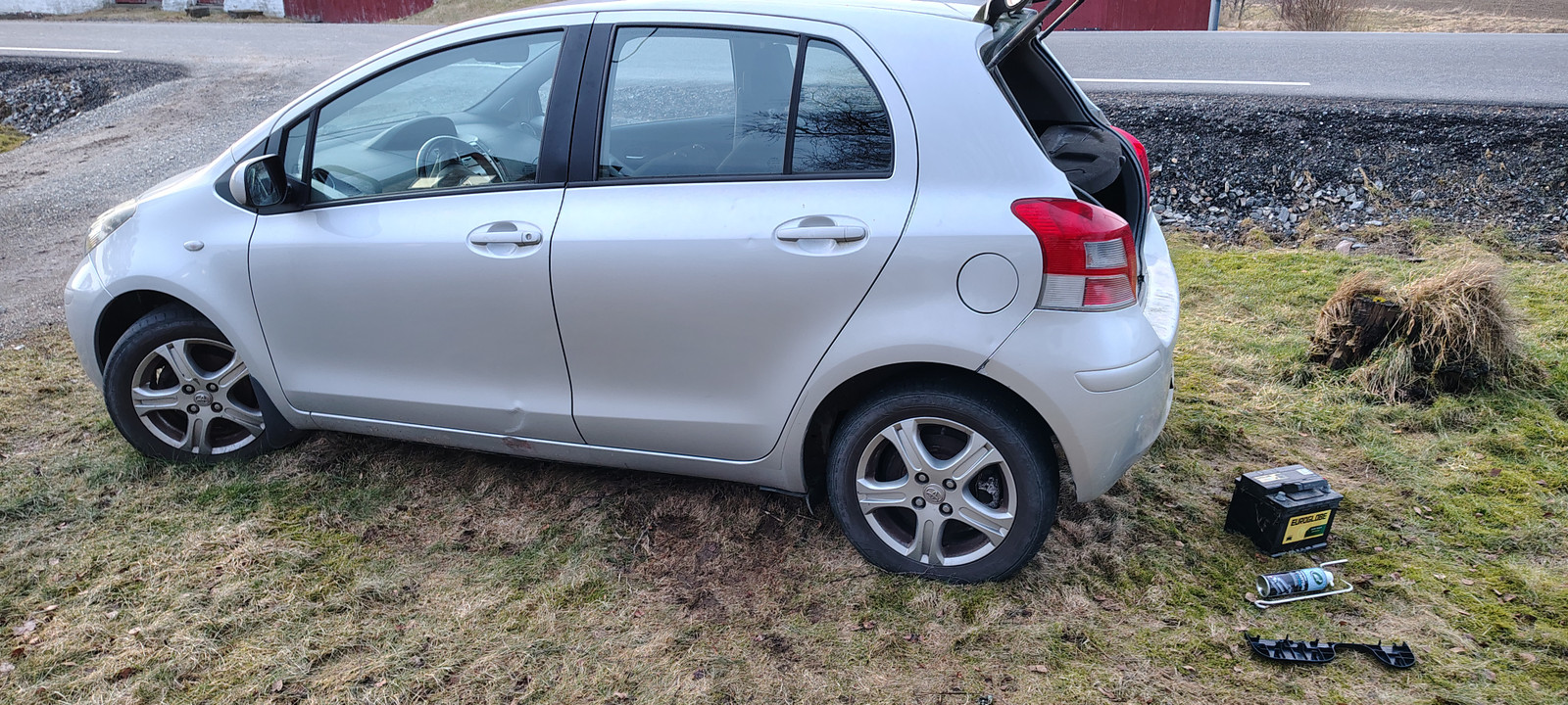 Toyota Yaris 2