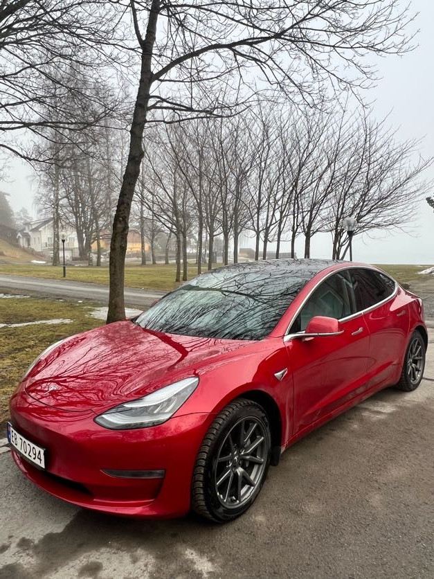 Tesla Model 3 Long Range AWD