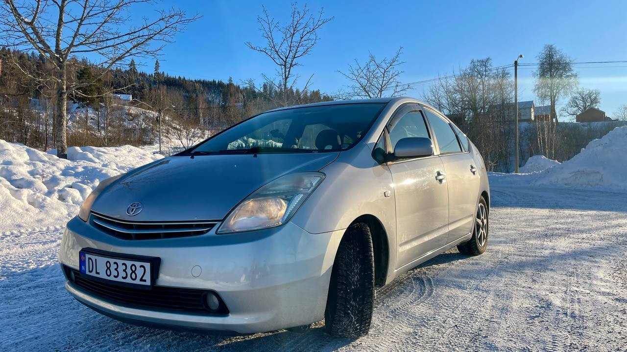 Toyota Prius 1,5L Hybrid 110hk - Rimelig i drift