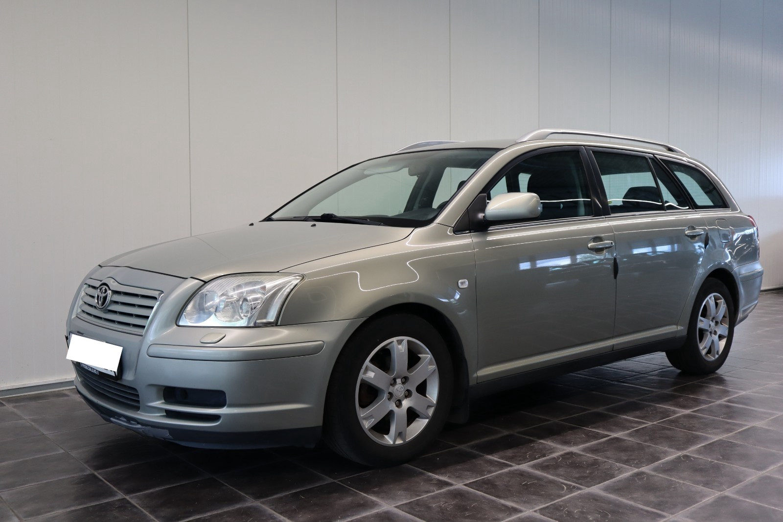 Toyota Avensis 129HK/HENGEFESTE/ISOFIX/MULTIRATT/SETE VARME/LAV KM