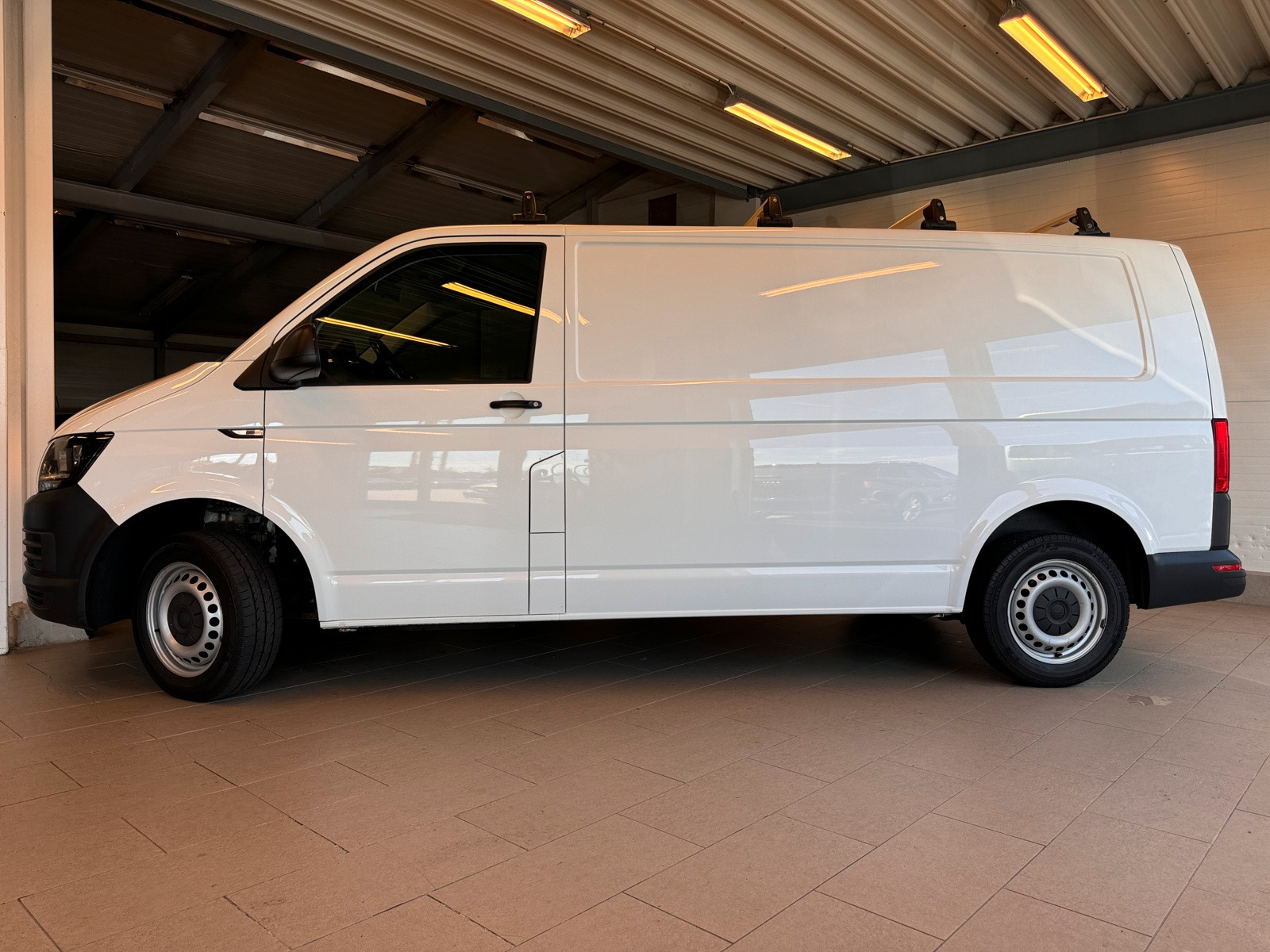 Volkswagen Transporter 2.0-TDI-150HK*KROK*KAMERA*ADAPTIV-CRUISE*EKSTRALYS*DAB+ 2