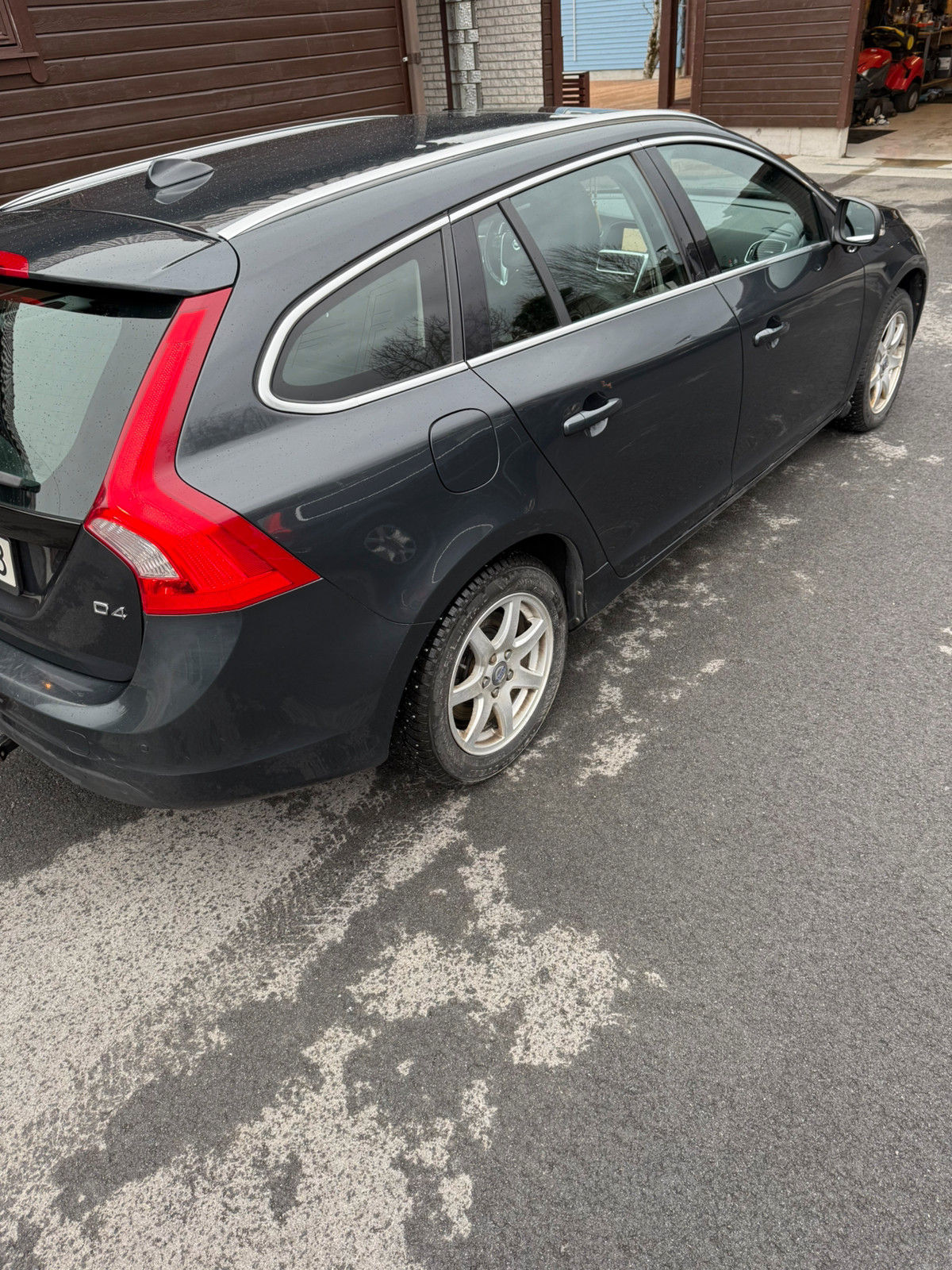 Volvo V60 D4 Summum aut 3