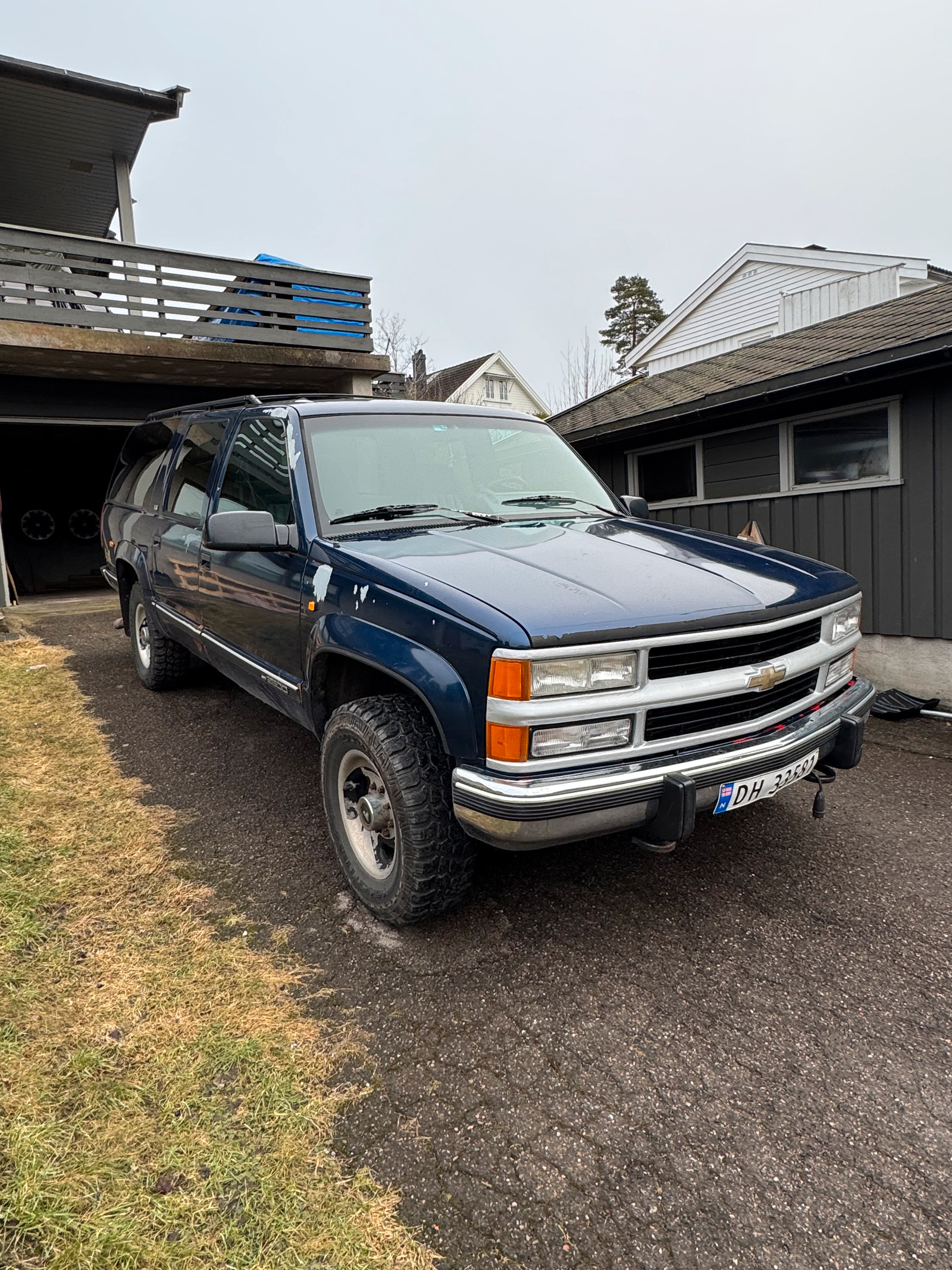 【porte】 SUBURBAN Dirt 🟢 2023 Chevrolet Suburban, C1500 Lt | 1GNSCCKD4PR363674