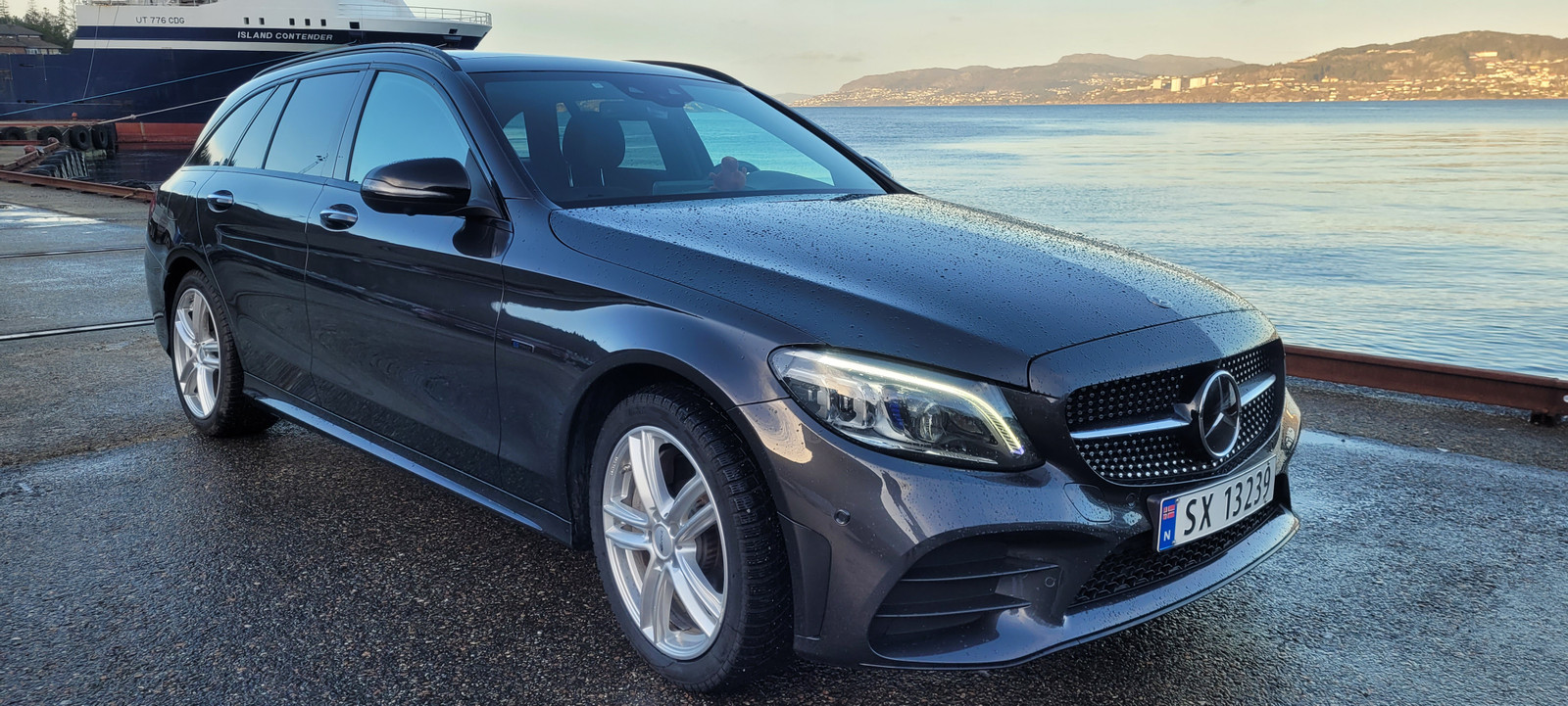 Mercedes-Benz C-Klasse AMG/Nattpakke/ACC/Burmester/Panorama/MultibeamLED/Krok 2