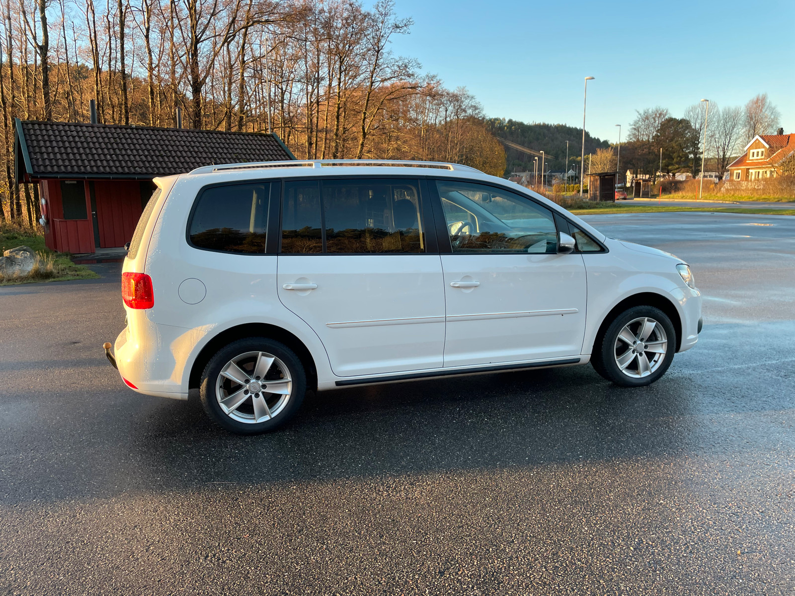 Volkswagen Touran 2,0 TDI 177 DSG6 Exclusive 3