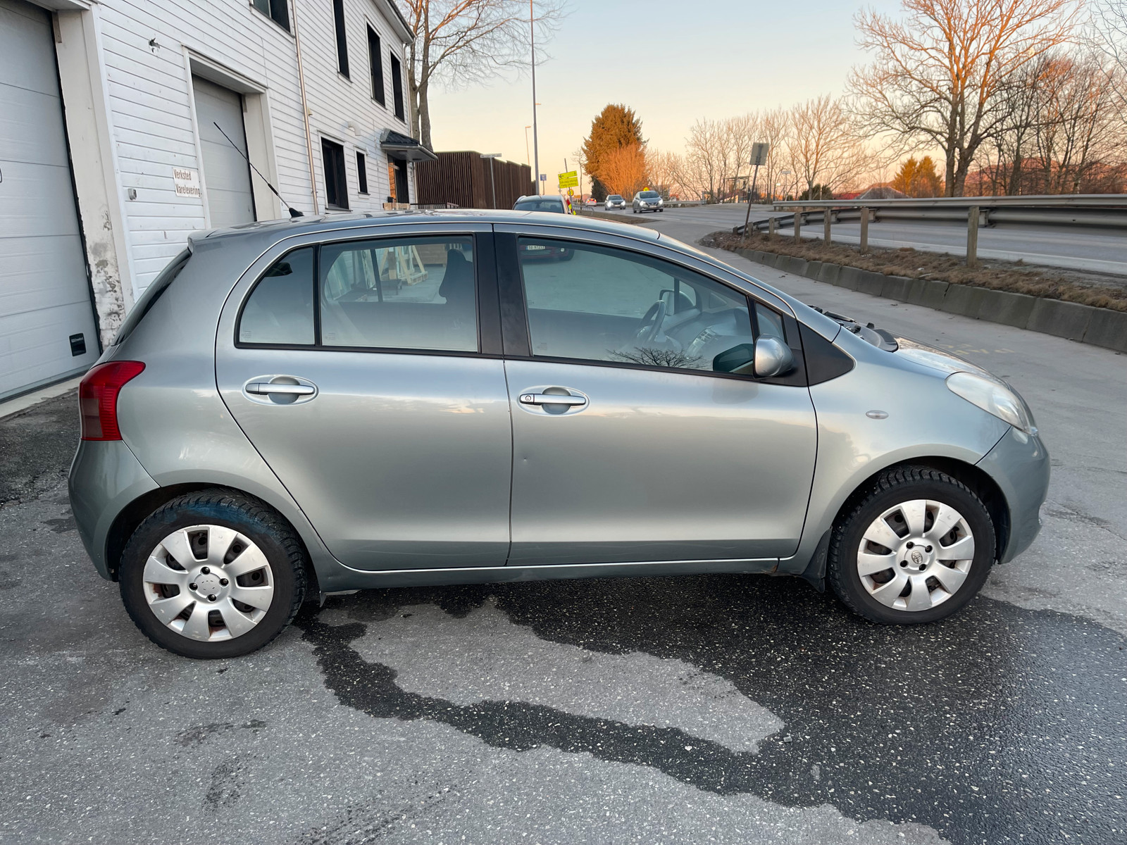 Toyota Yaris 1,0 Sol M/M/NY-EU/Påkostet+++ 3