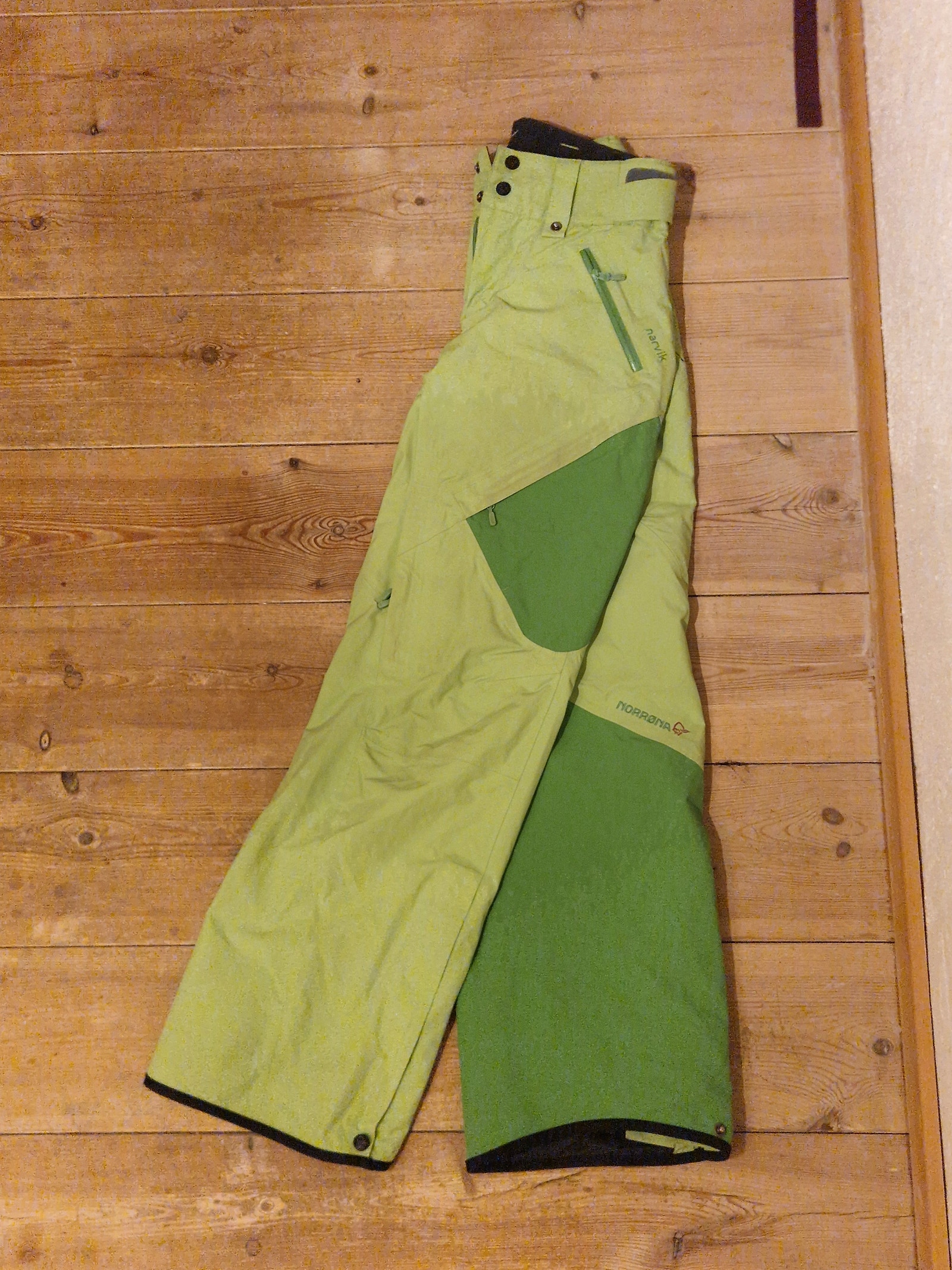 商品名：norrona narvik gore-tex 2l pants 710qPWstV2L._UF894,1000_QL80_.jpg