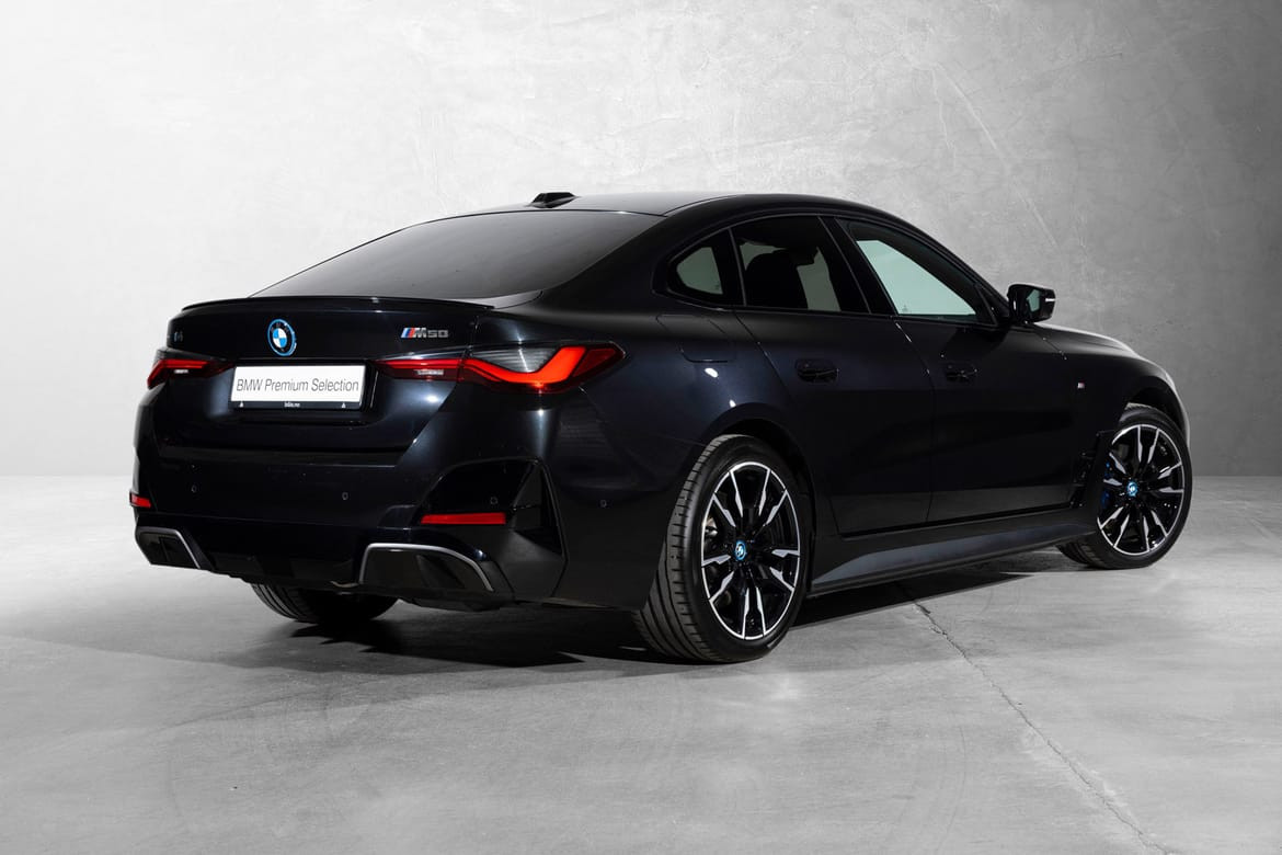 BMW i4 M50 Fully Charged, M Seter, Soltak, Harman/Kardon, Karbon 3