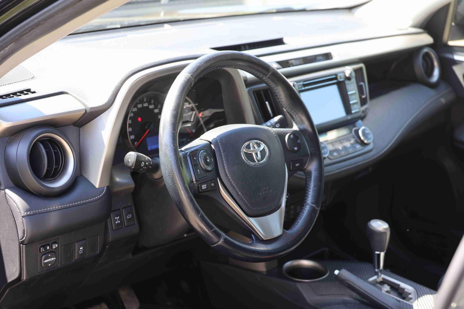 Hovedbilde av Toyota RAV4