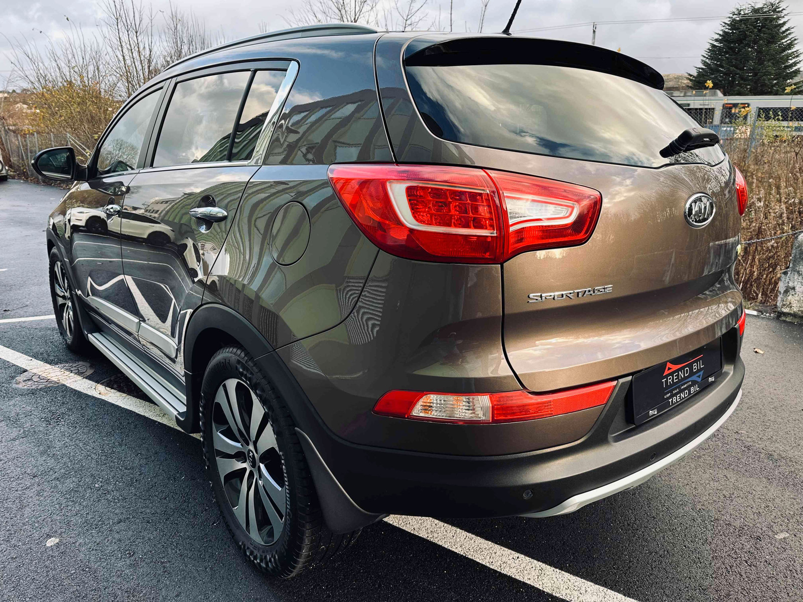 Kia Sportage SPORTAGE 1.7-116D/TOP UTSYR/LED/RYGGE/SKINN/SERVICE+++ 2