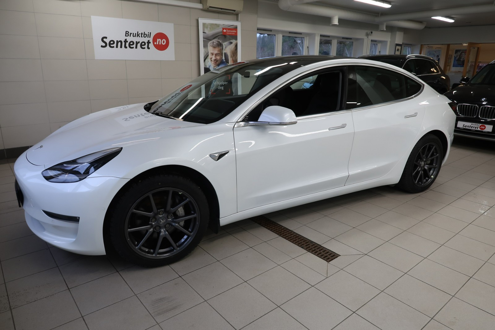 Tesla Model 3 LONG RANGE AWD , Skinn , H.Feste 3