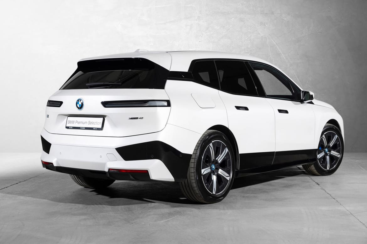 BMW iX xDrive 40 Charged Plus, H-feste, Laserlys, Sportspakke, H/K 2