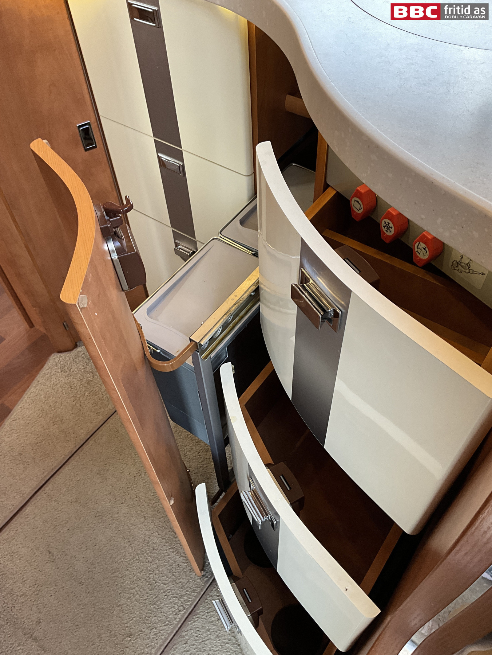 Gallery image 15
