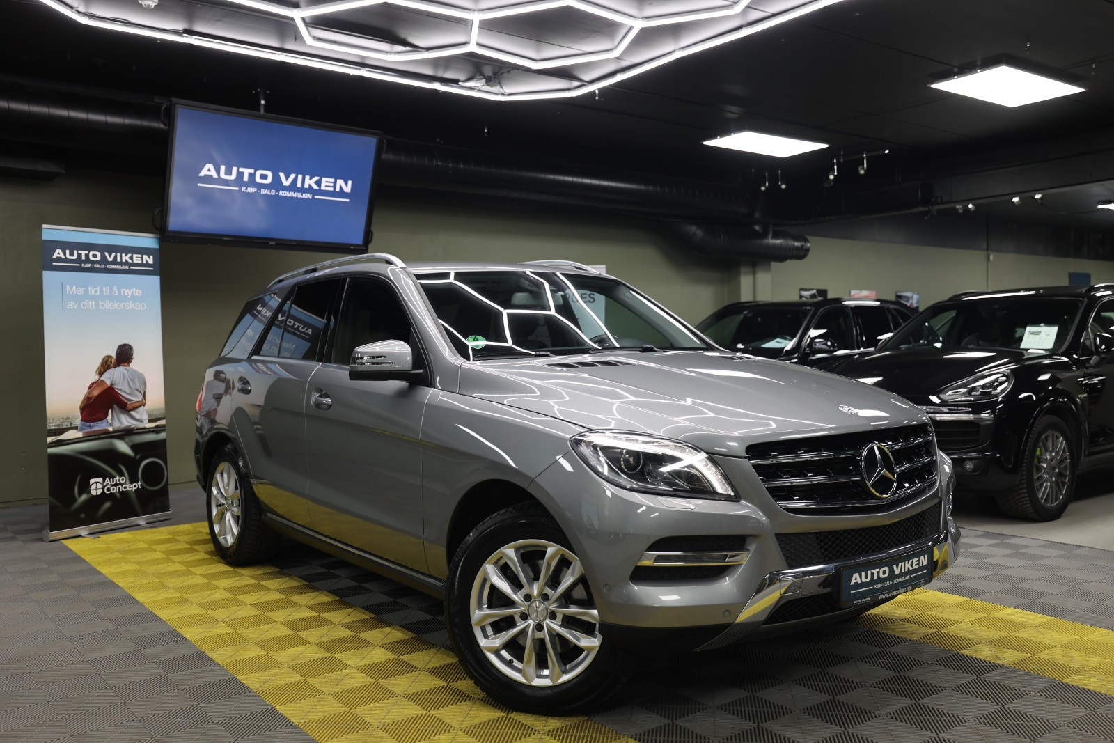Mercedes-Benz M-Klasse ML250CDI-204HK-SPORT-4X4-SKINN-A.MAT-NAVI-CC-R.KAM-KROK 2