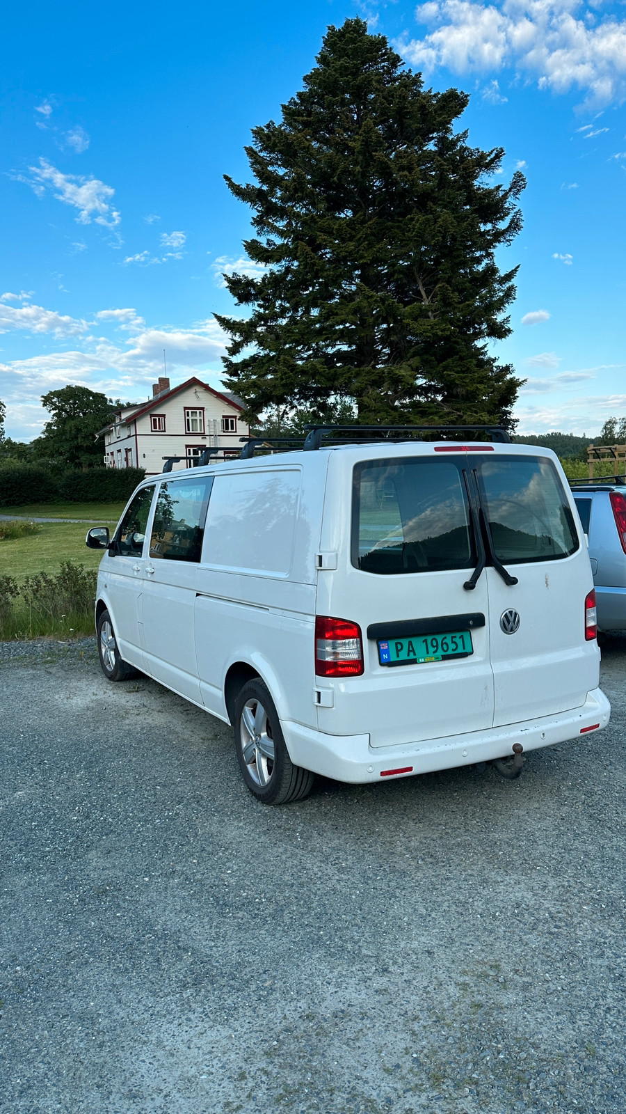 Volkswagen Transporter 2,0 TDI 180hk 4M Lang versjon 2