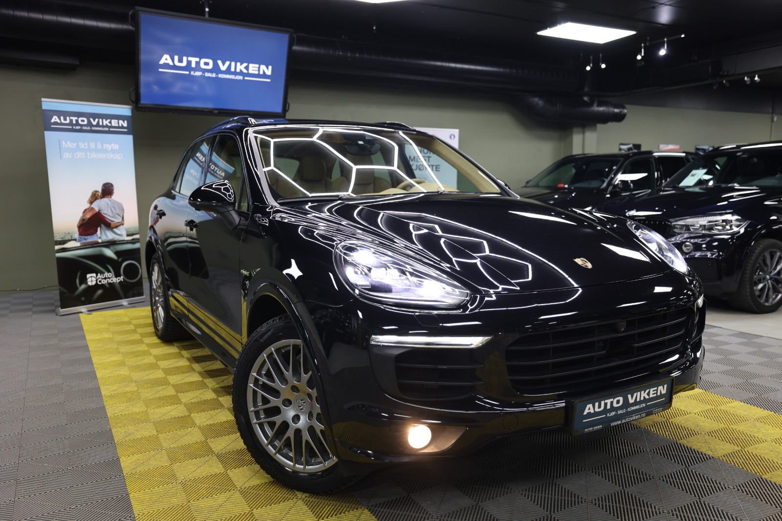 Porsche Cayenne S E-H-3.0-366HK-PASM-12V-PANO-NAVA-BOSE-DAB-ACC-H.F-R.K 2