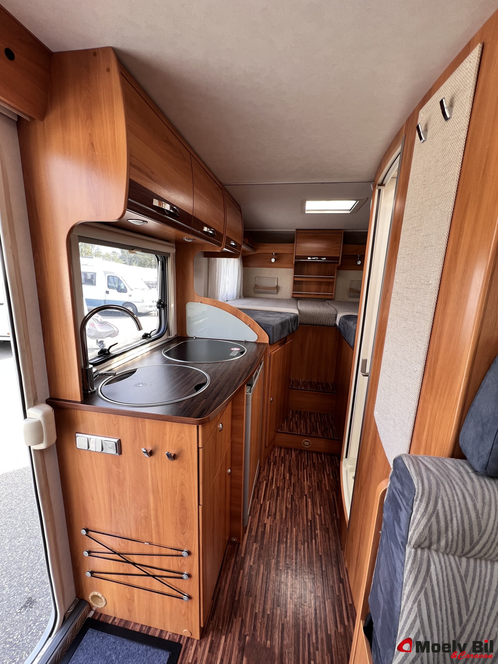 Hymer EXIS 562 interiøret