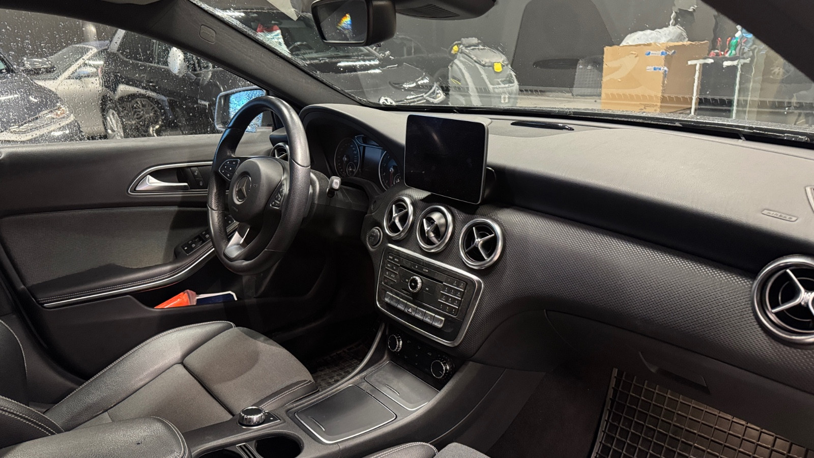 Mercedes-Benz A-Klasse Bensin Automat/ CarPlay/ Ryggekamera/ EN EIER/ AMG/ DAB 3
