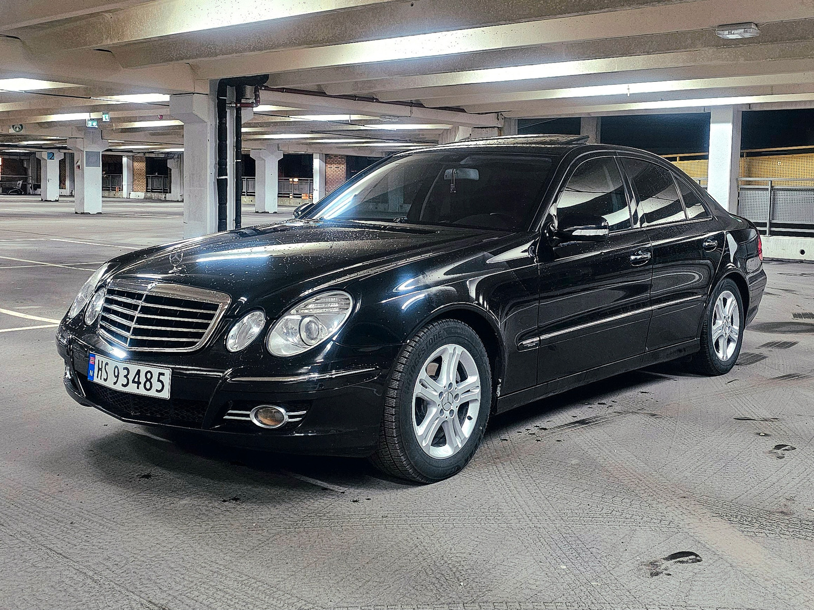 Mercedes-Benz E-Klasse Soltak/ hengerfeste/ delskinn/ el seter/ xenon 3