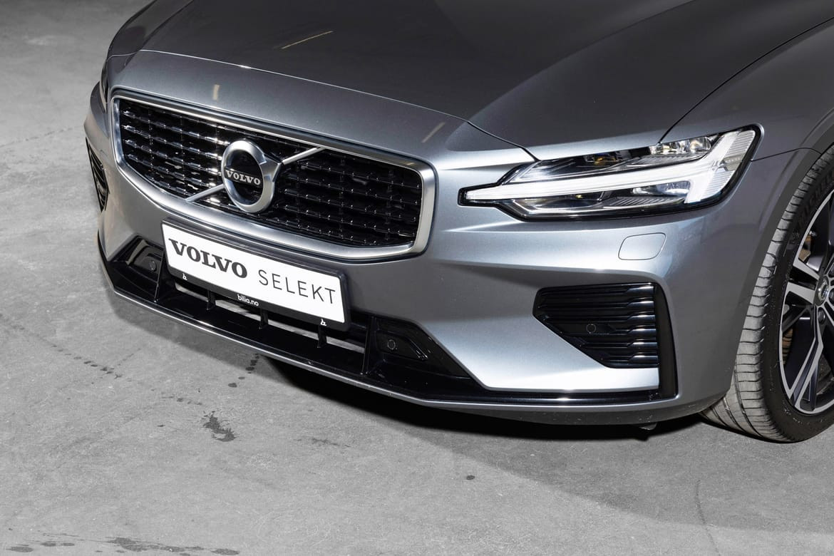 Volvo V60 V60 T8 TwinEngine R-Design H/K, VOC++ 3