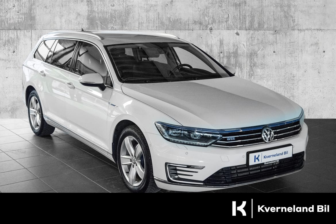 Volkswagen Passat TSI 218hk aut cruise/DAB/Rygg.kam/Navi/Krok