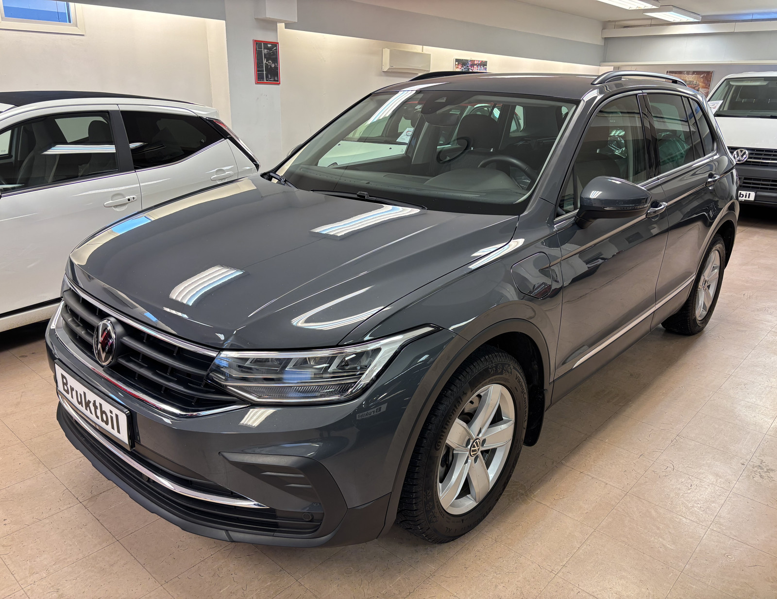 Volkswagen Tiguan 1,4 eHybrid 245hk AUTOMAT |ACC |KAMERA |NAVI |H-FESTE++ 2