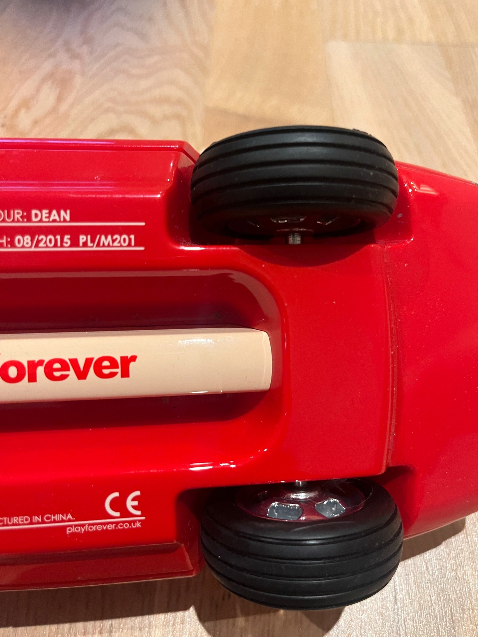 Playforever Maverick “Thunderlane” – designlekebil i topp