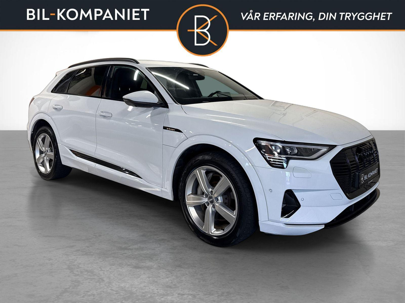 Audi e-tron 55 | Advanced Sport | Krok | Bang & Olufsen | El-sete |
