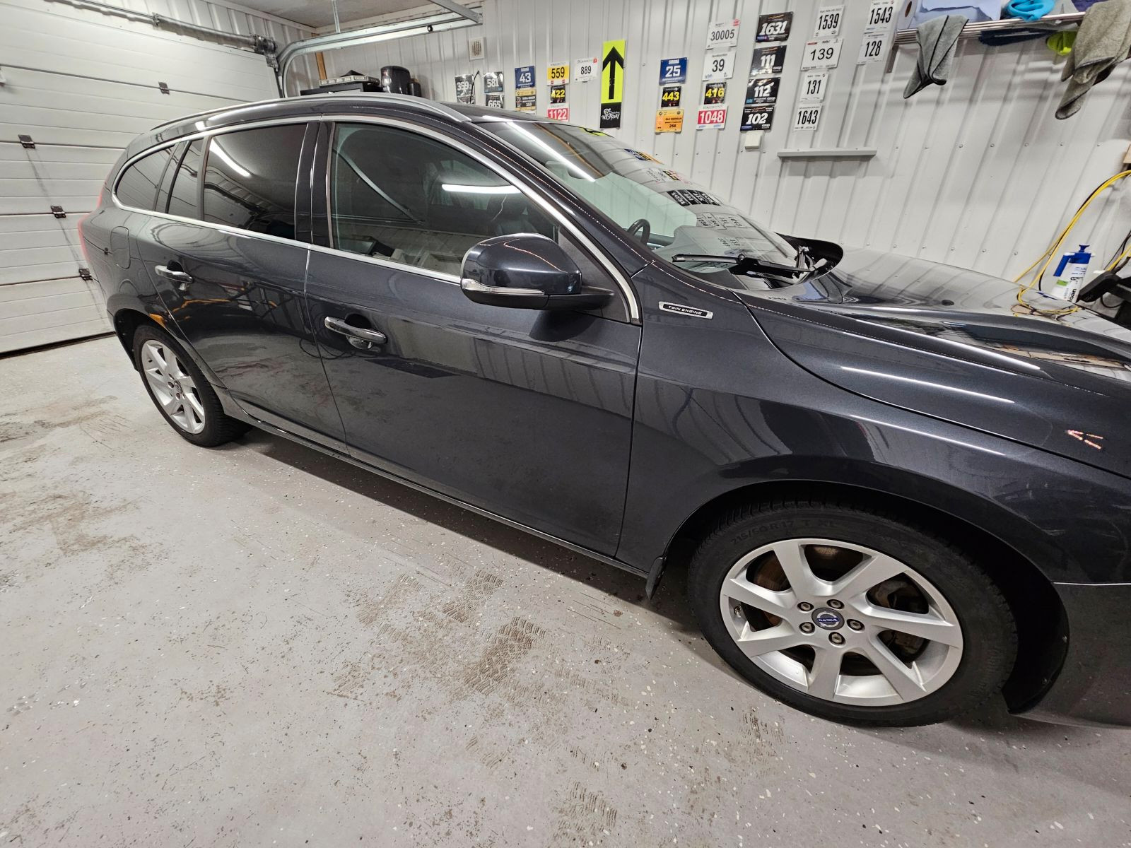 Volvo V60 D5 Summum Twin Engine 3