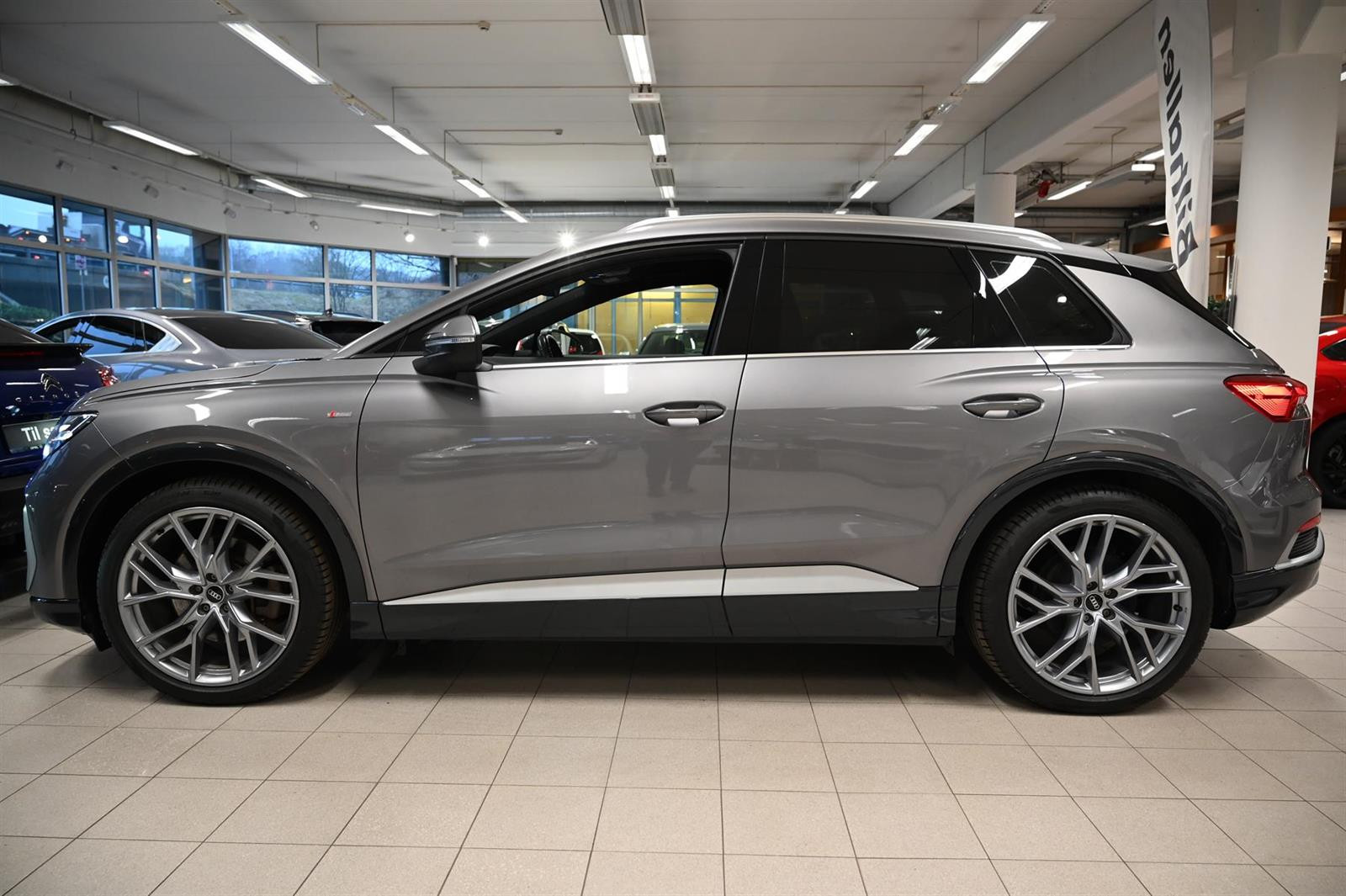 Audi Q4 e-tron 50 Quattro S-Line m/Krok/AWD/Sonos ++ 2