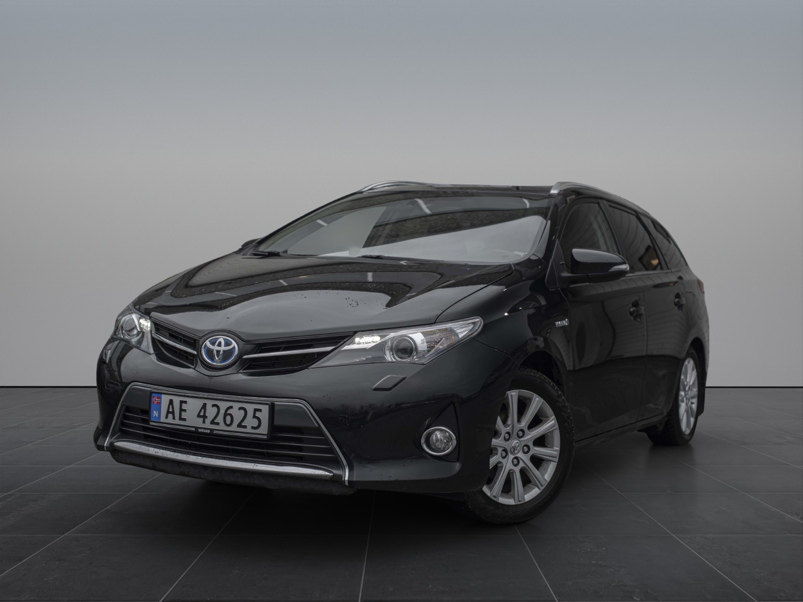Toyota Auris Hybrid 2014 Active-Tech-Pakke-Navi-Ryggeka 3