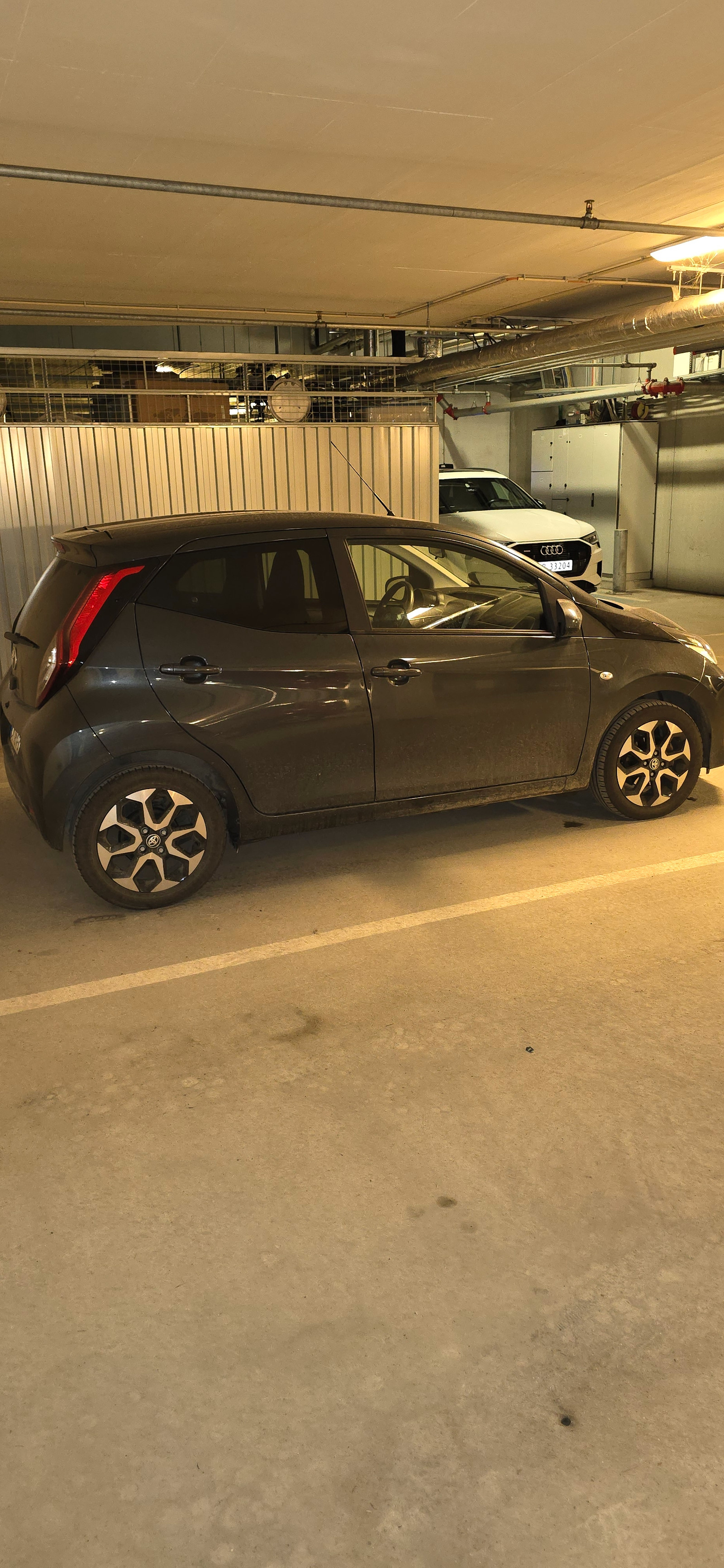 Toyota Aygo x-play+ 1.0 3