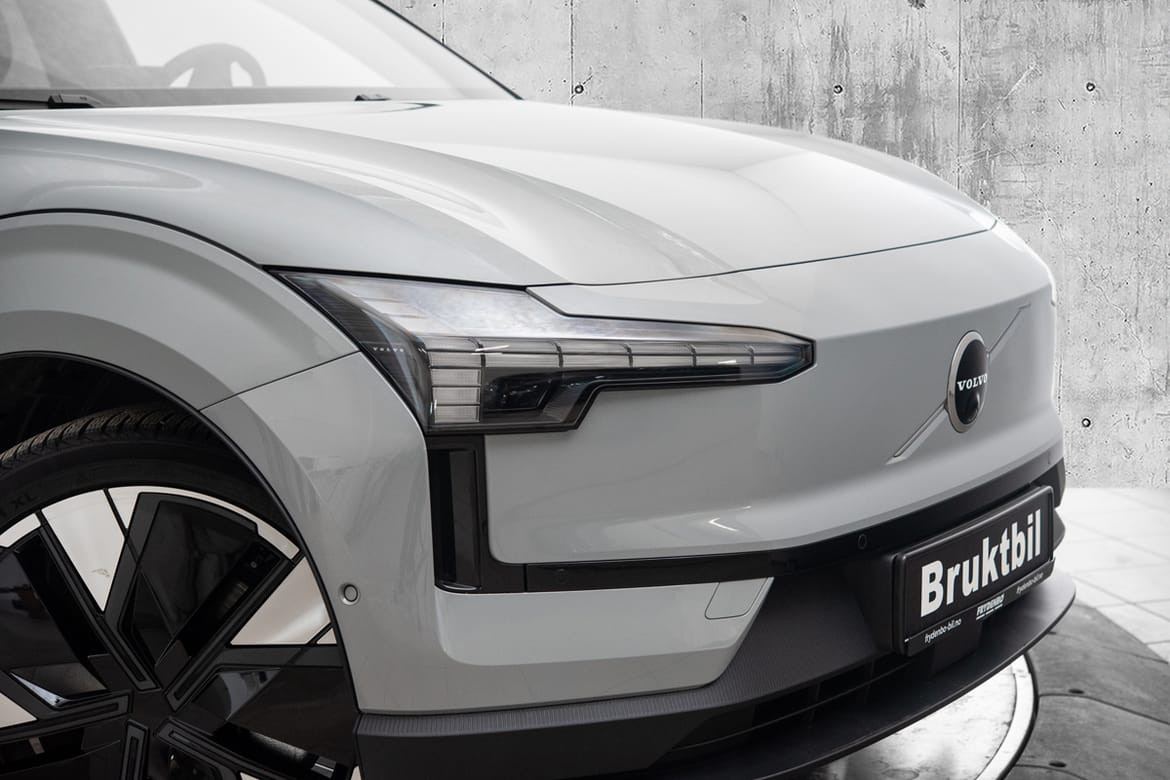 Volvo EX30 Twin Performance Ultra TONENDE|20"|H&K|VARME.P|360|5G+ 3
