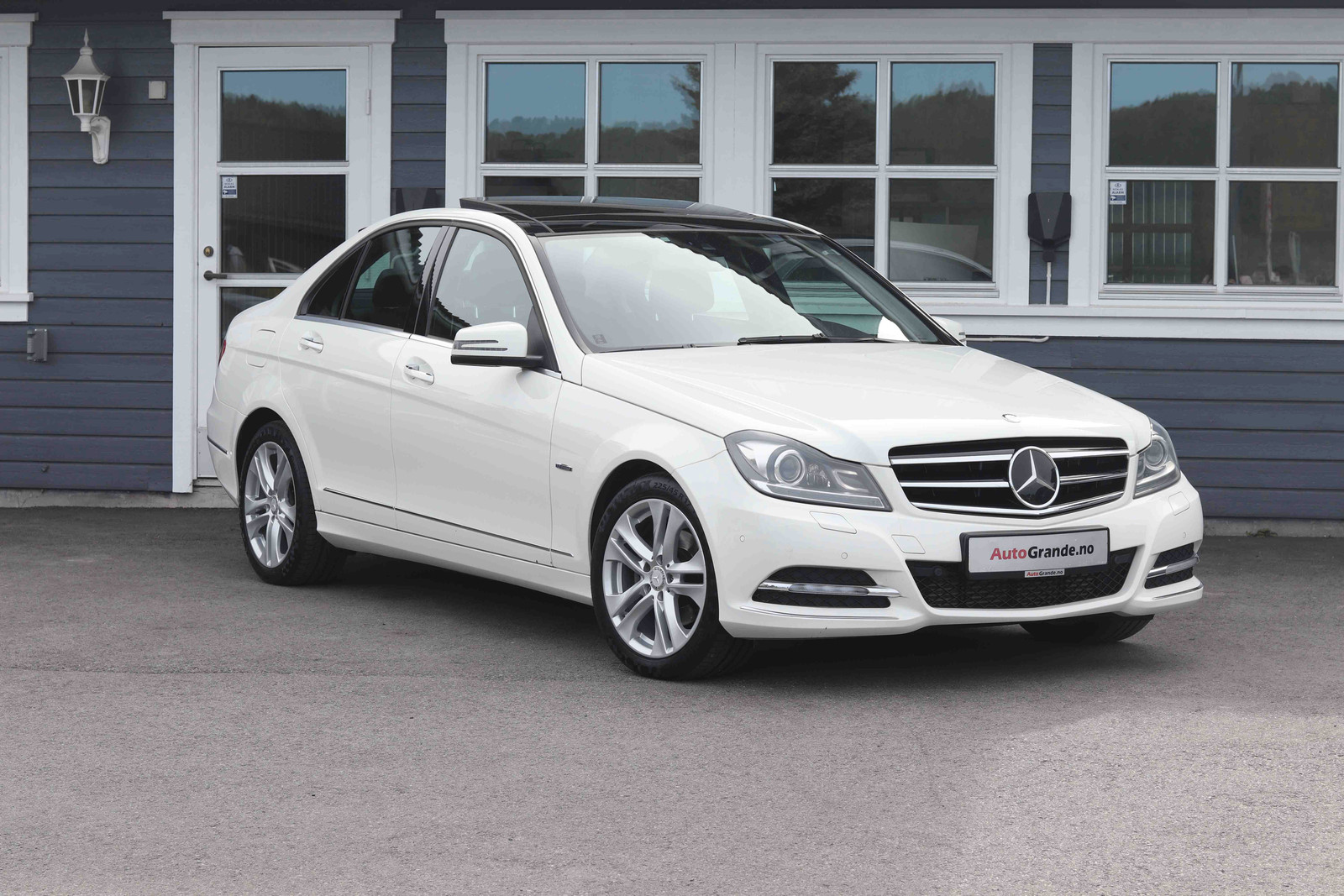 Hovedbilde av Mercedes-Benz C-Klasse
