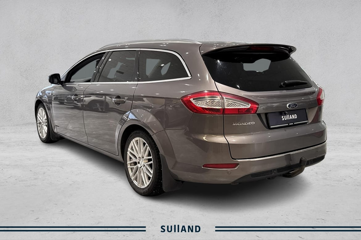Ford Mondeo Premium 2.0 TDCi 140 Hk Powershift, Webasto 3