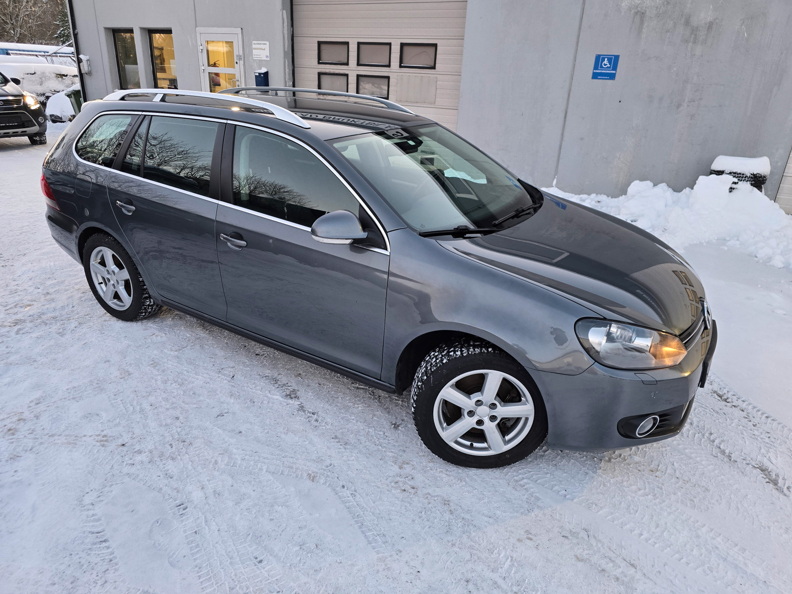 Volkswagen Golf 2.0-140hk, TDI, Automat,EU til 29.07.2026, Service 2