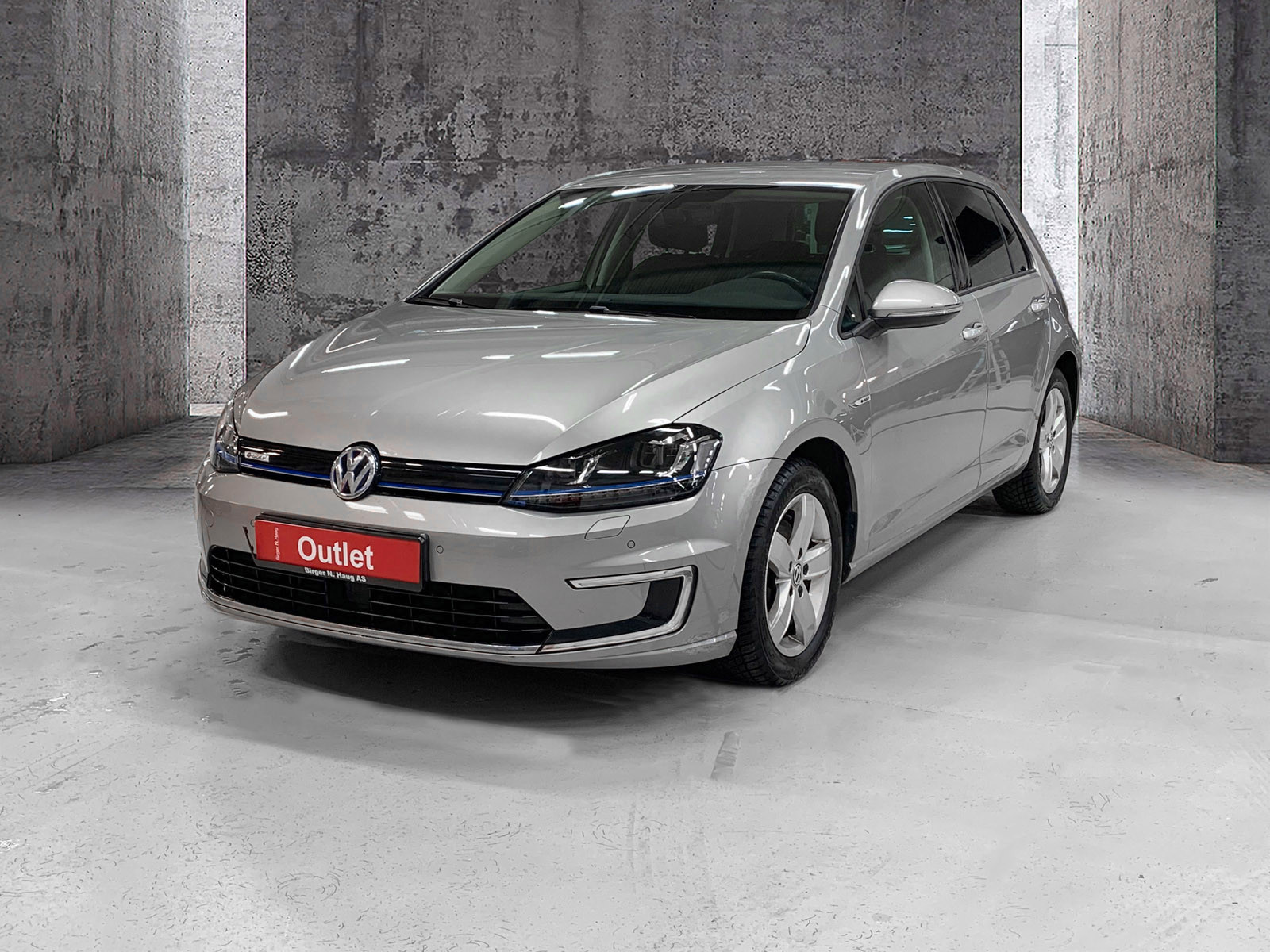 Volkswagen Golf Exclusive OUTLET|DAB|BT|NAVIGASJON|R-KAMERA|SKINN 2