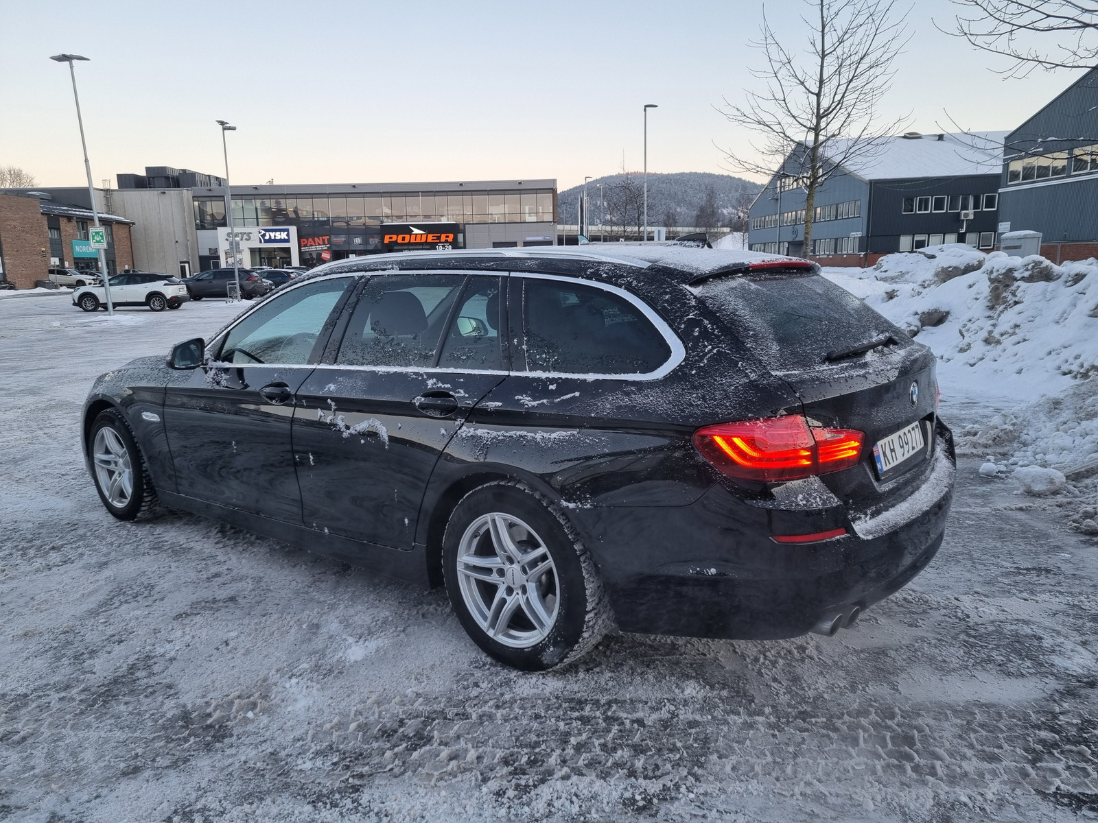 BMW 5-serie 520d-163hk/xDrive/Ny R.kjede/Webasto/H.feste/Keyless 2
